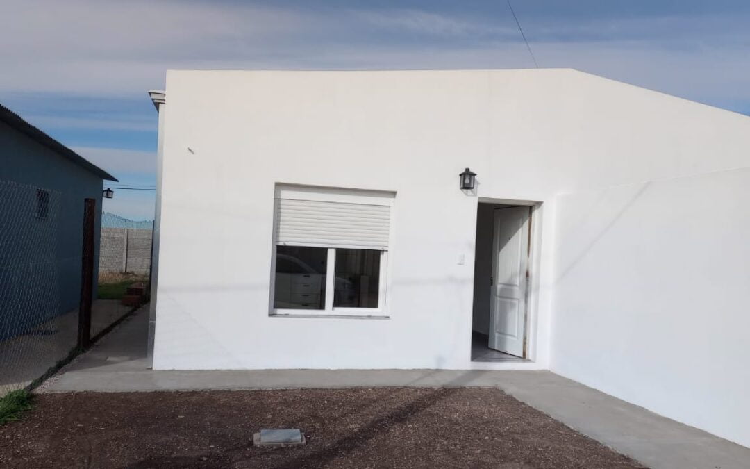 CASA DE DOS DORMITORIOS EN PUEBLO SAN JOSE