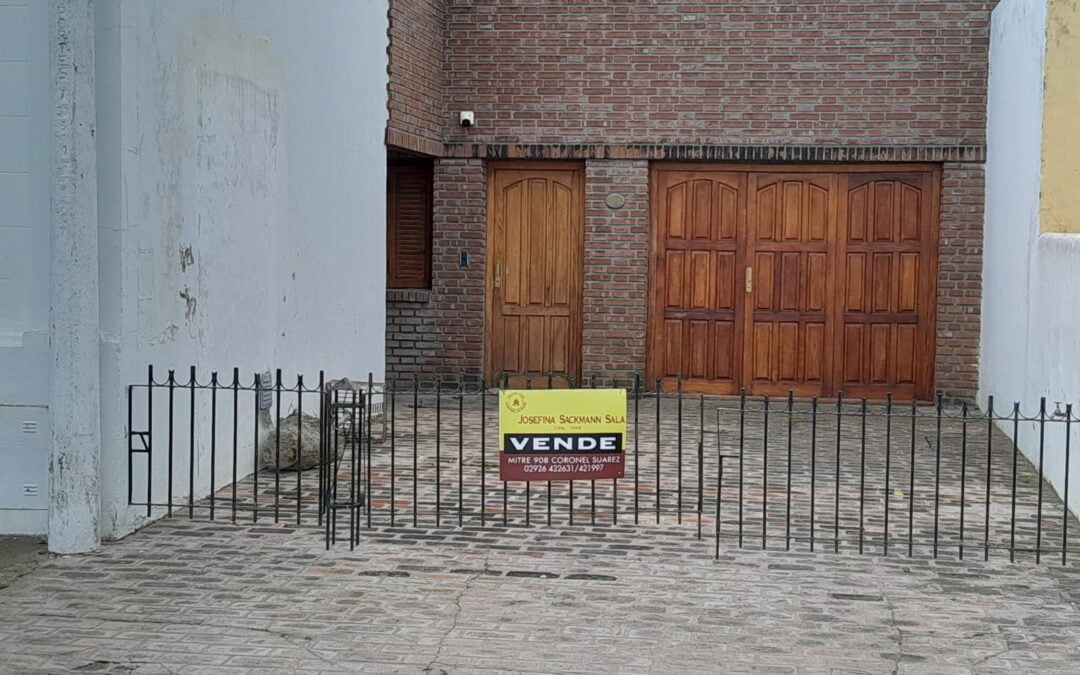 AMPLIA CASA CON LOCAL COMERCIAL