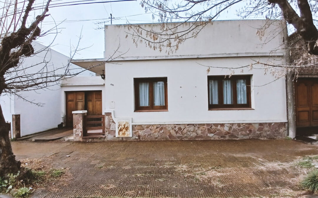 INTERESANTE CASA CENTRICA